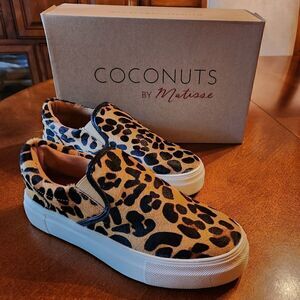 Coconuts by Matisse, 6.5, Leather Fur Leopard Animal Print Slip On Sneaker Flats